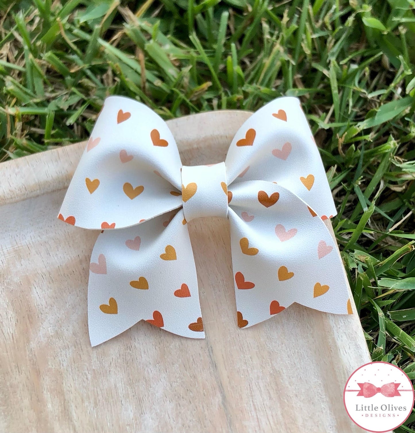 BROWN OMBRE HEARTS CHEER BOW