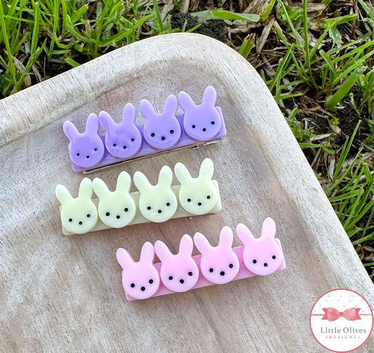 SWEET LITTLE BUNNY ACRYLIC CLIP