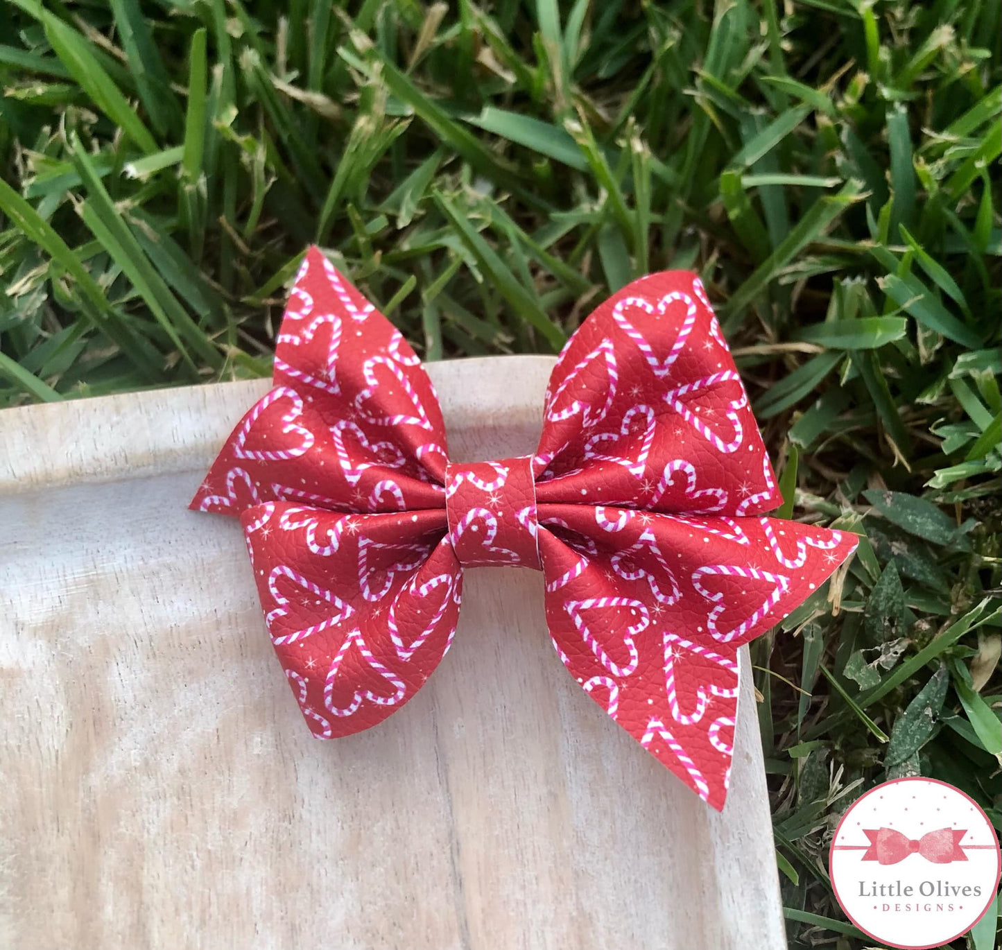 Candy cane hearts larkin bow