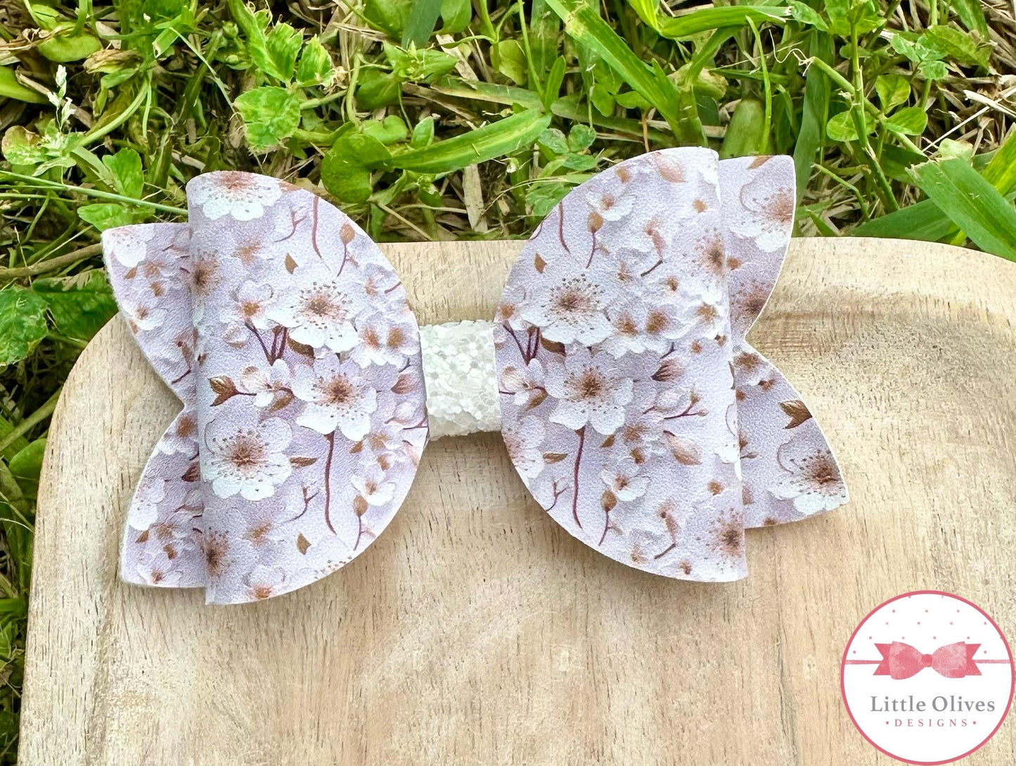 CREAM BLOSSOM BOW