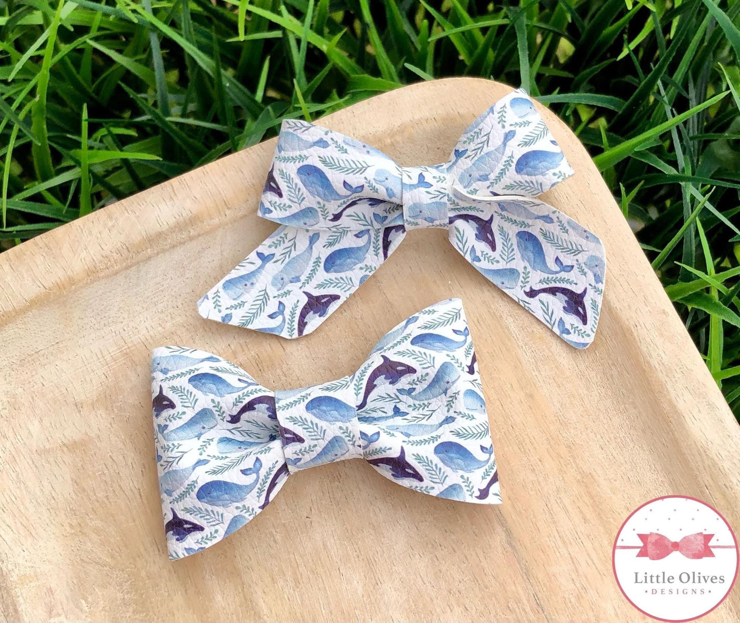 CUTE WHALES MINI BOW AND BOW TIE