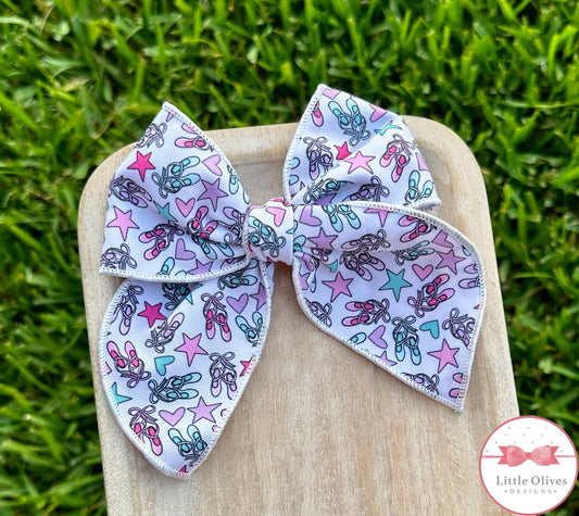 DANCE STAR HAND TIED BOWS