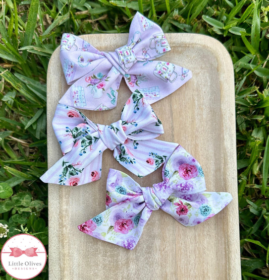 FLOWER MINI HAND TIED BOWS