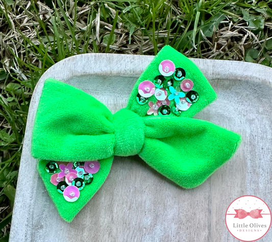 GREEN VELVET SEQUIN BOW