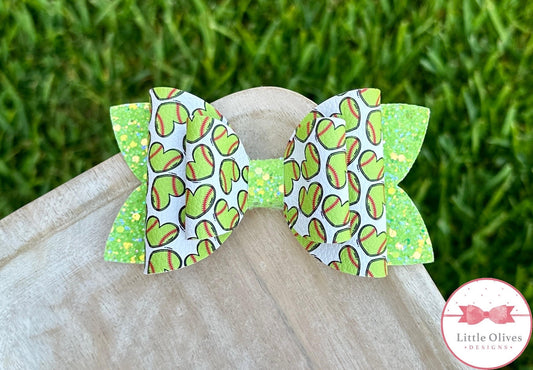 SOFTBALL HEARTS BOW