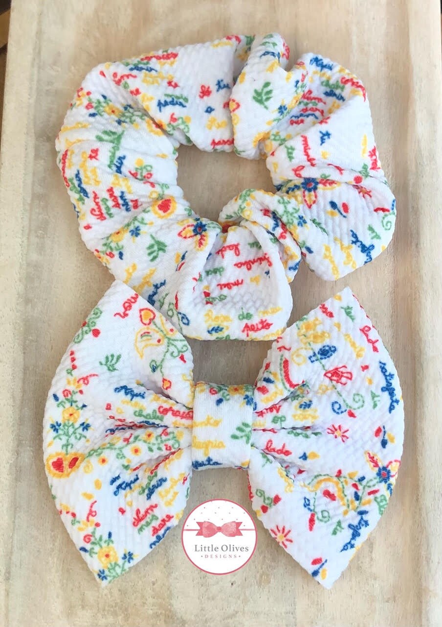 Lenco dos namorados bow or scrunchie