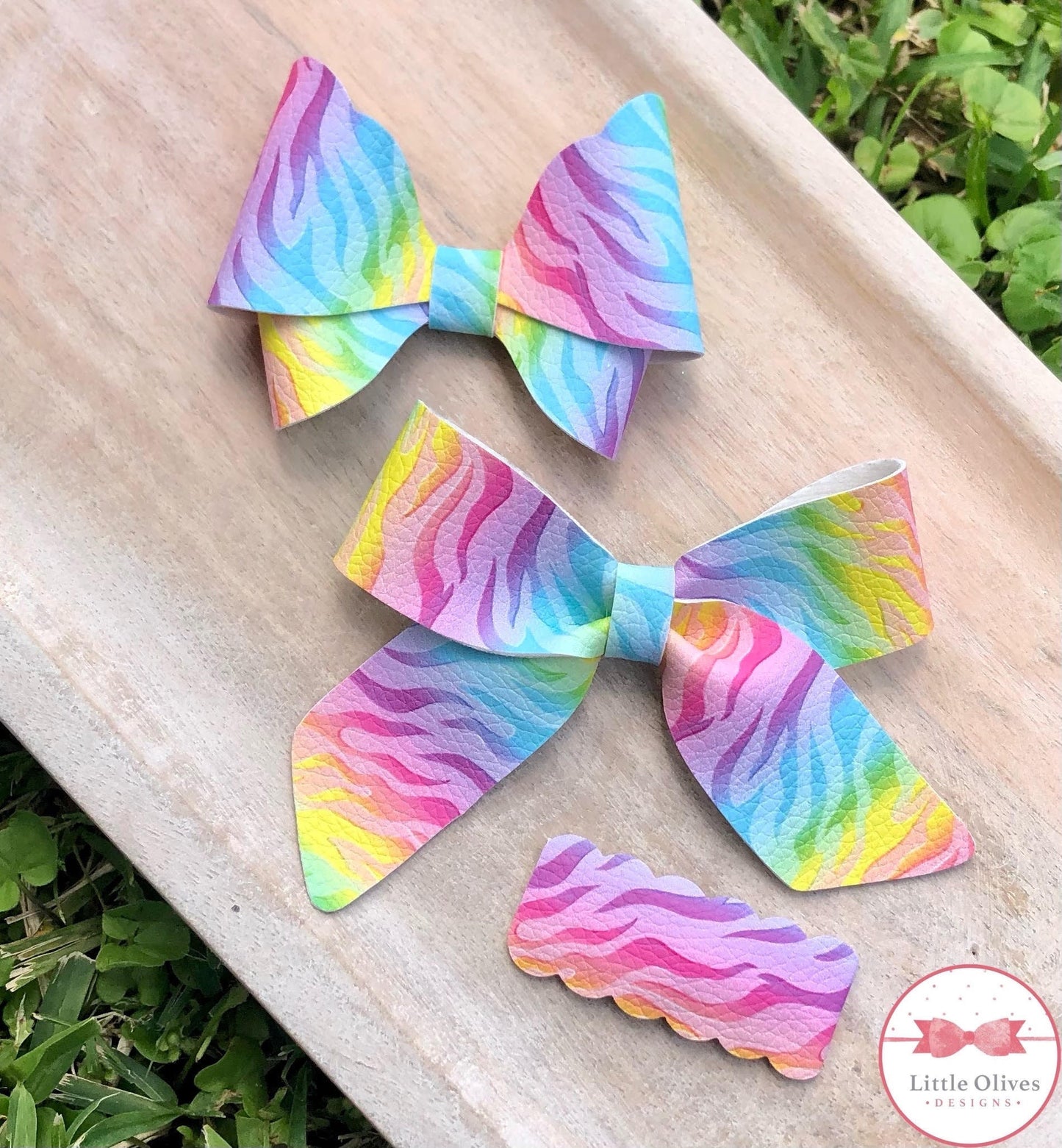 Rainbow zebra bow and snap clip