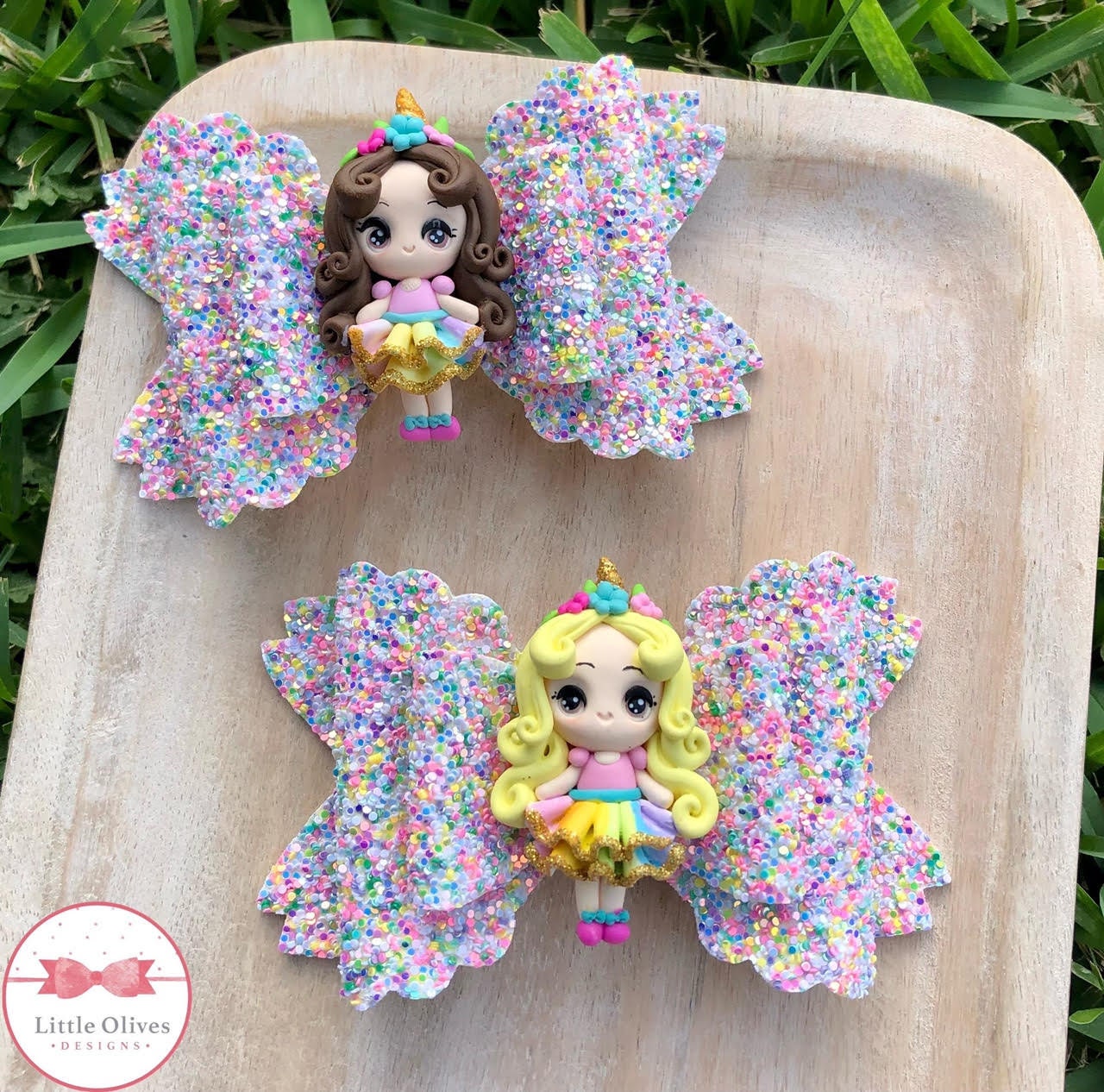 Unicorn girl clay bow