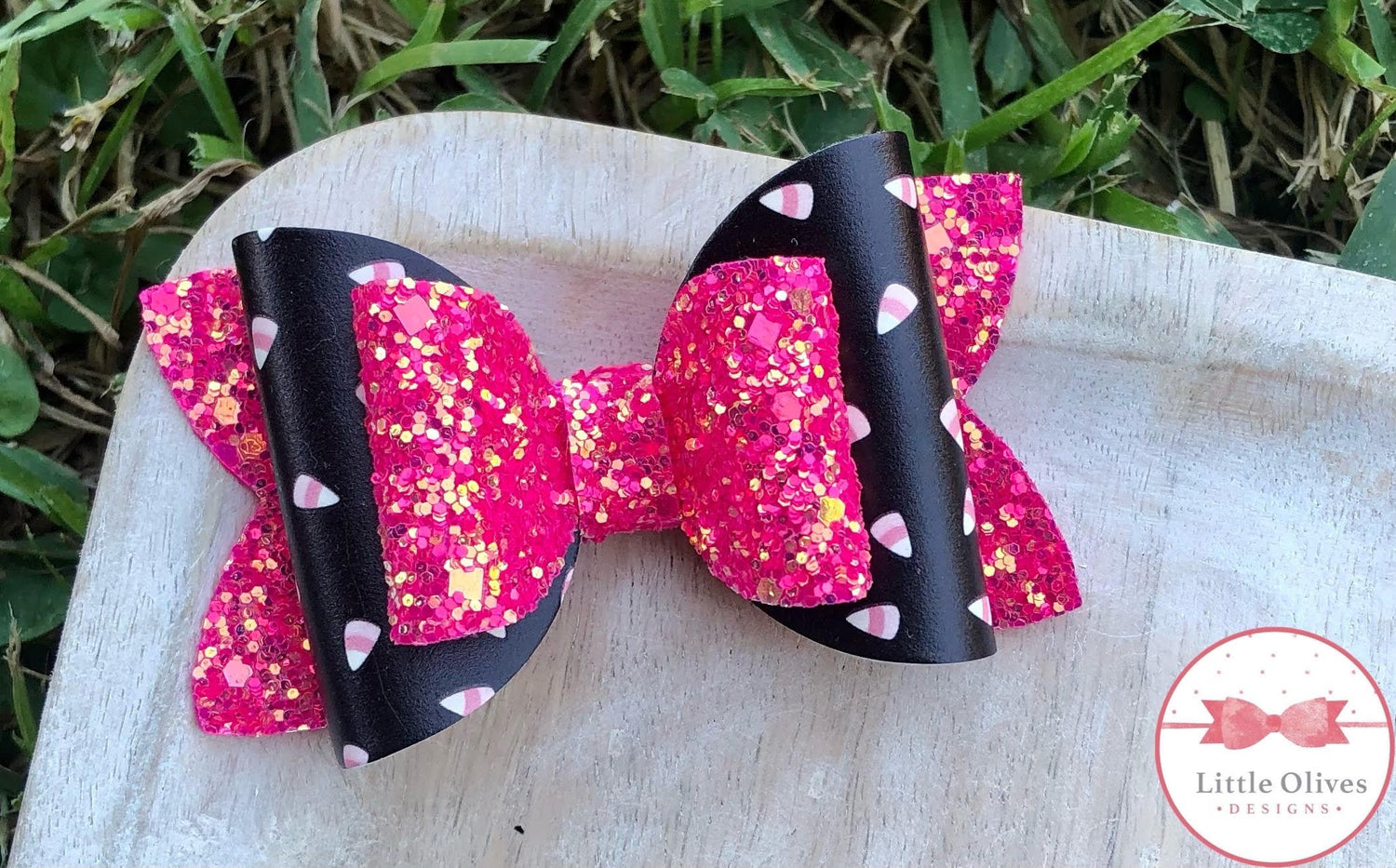 Pink candy corn Halloween bow