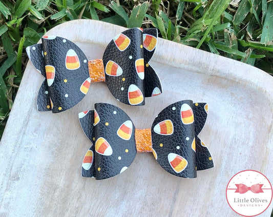 Candy corn bow piggy set