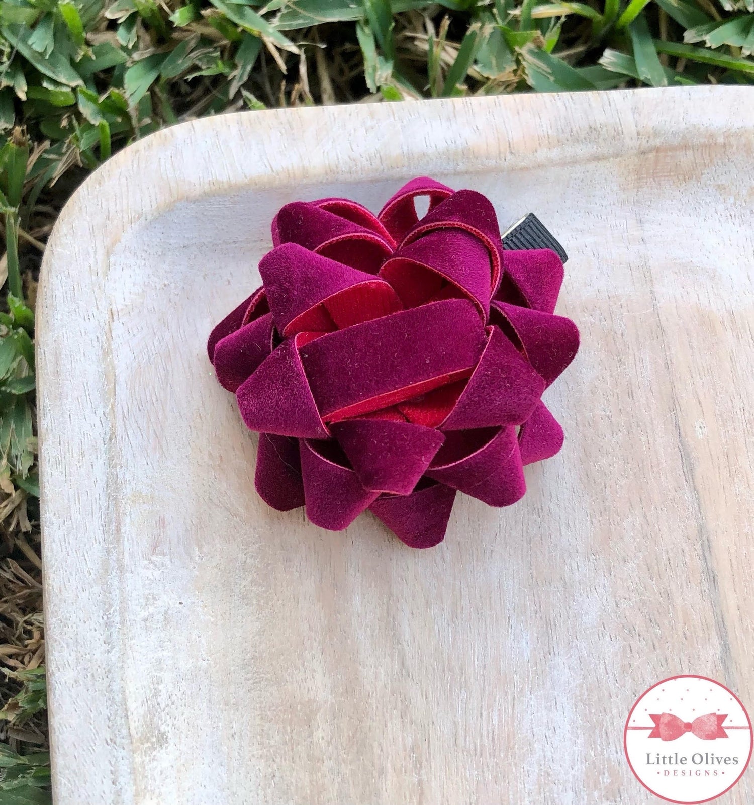 Berry present hairbow