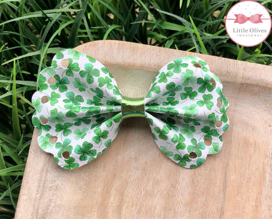 Shamrocks Savannah pinch bow - St. Patrick's Day bow