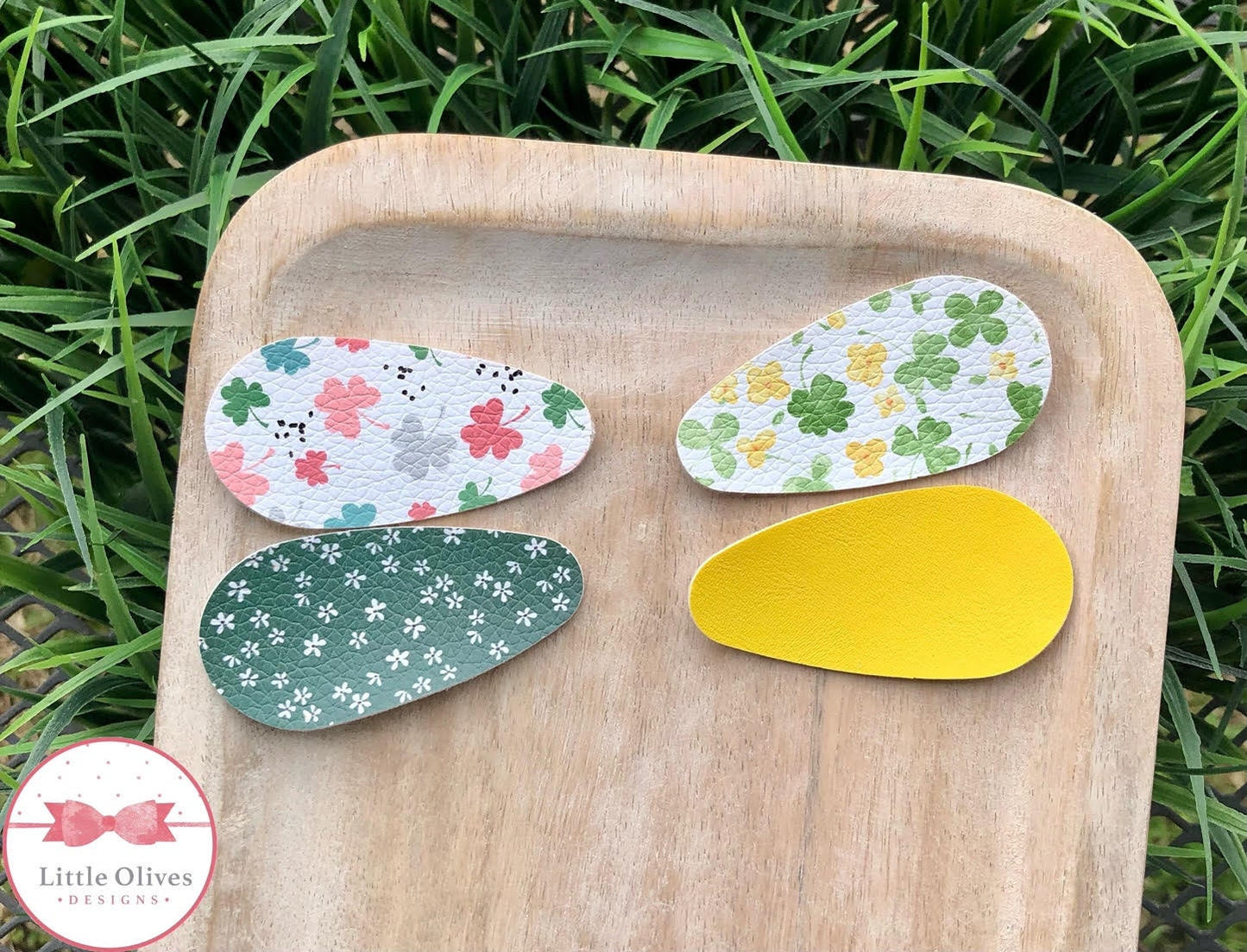 St. Patrick's Day themed snap clip set