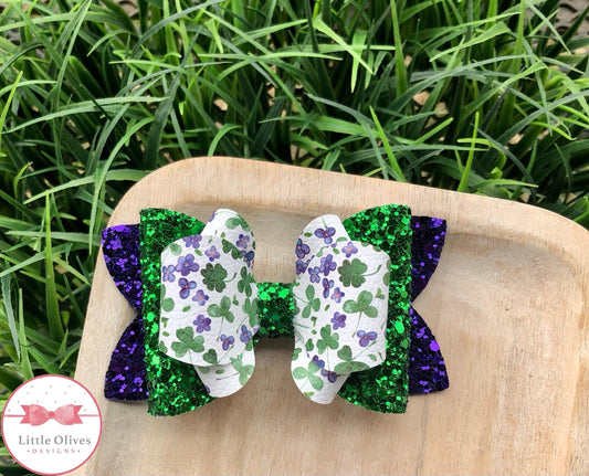 Purple shamrocks bow - St. Patrick's Day bow - Shamrocks bow