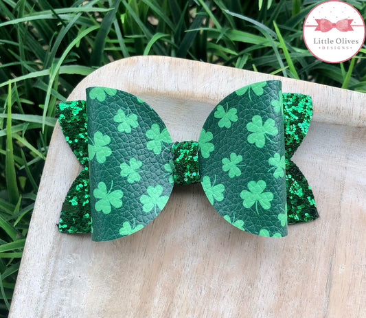 Shamrocks bow - St. Patrick's Day hairbow