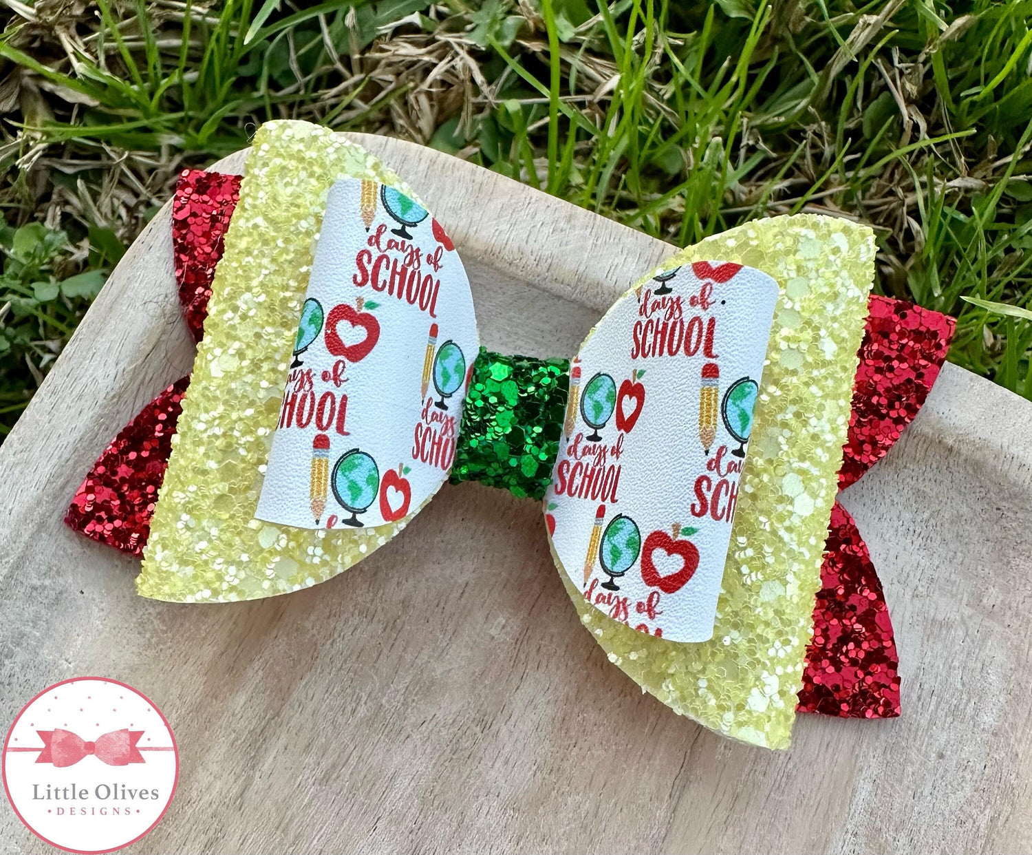 100 Days of School bow - apple pencil globe bow