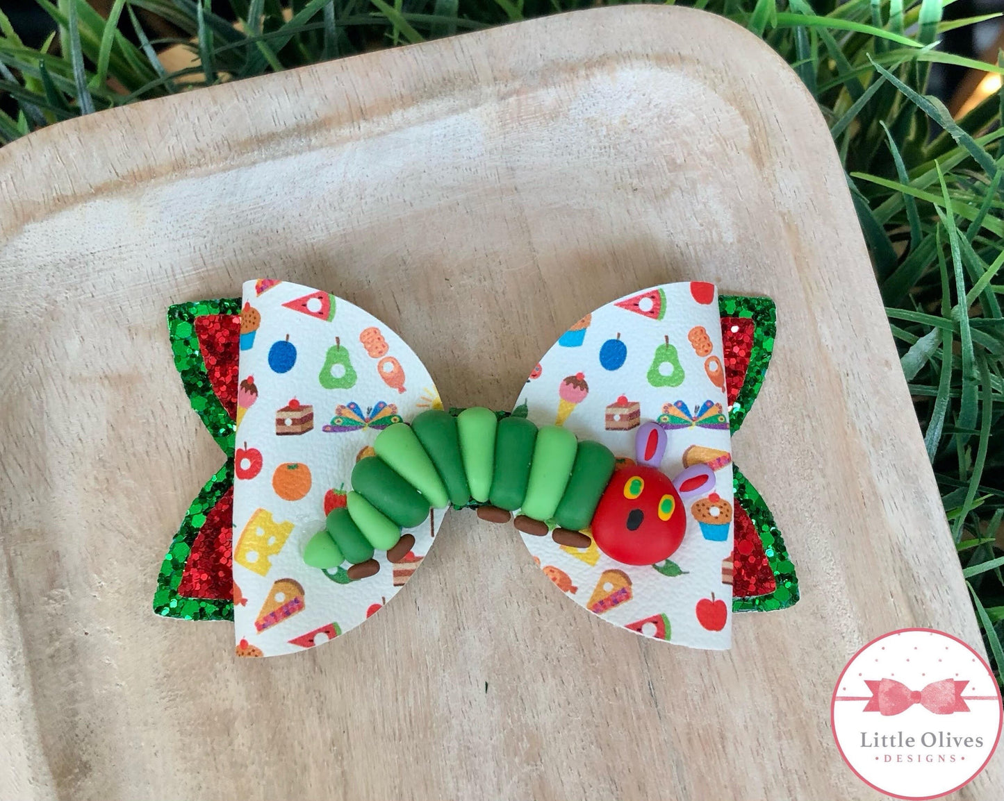 Caterpillar large clay bow