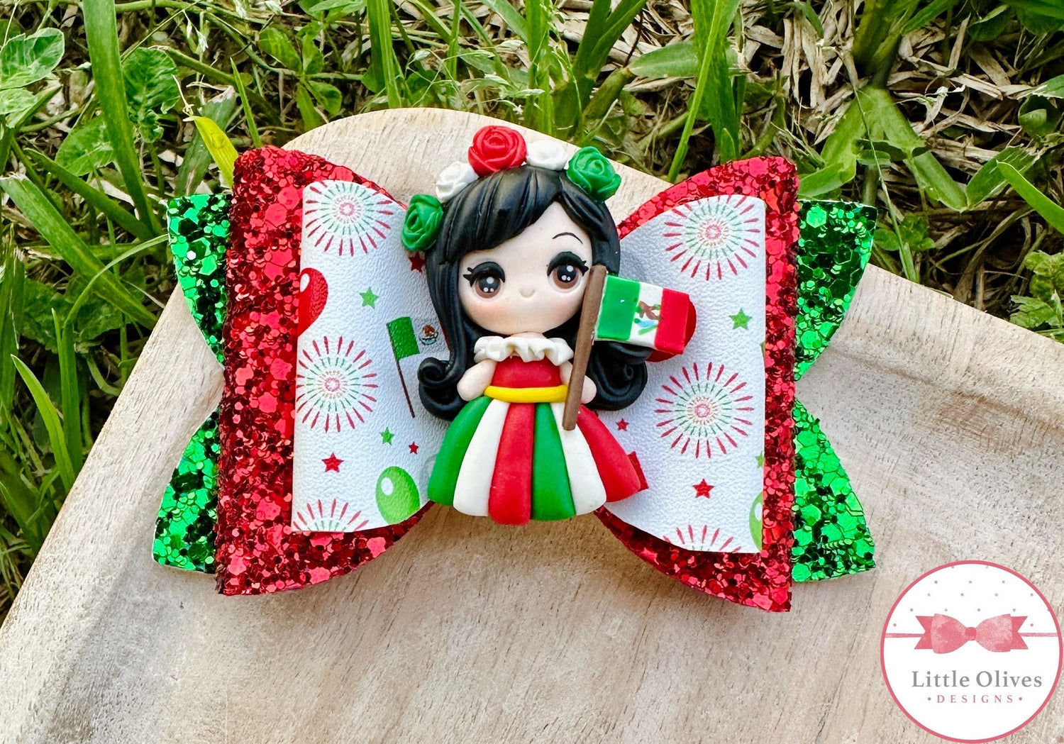Mexico flag girl clay bow