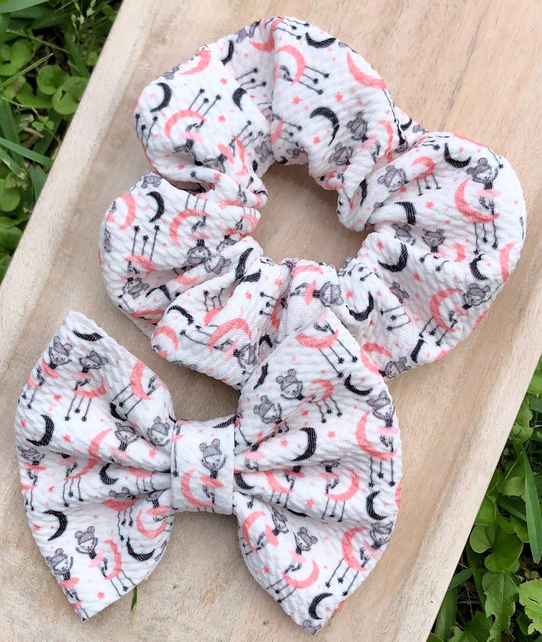 Moondance bow or scrunchie