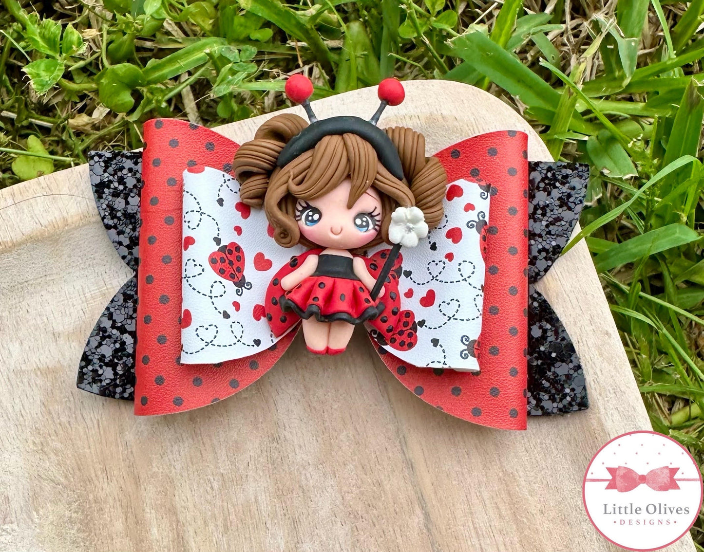 LADYBUG CLAY BOW