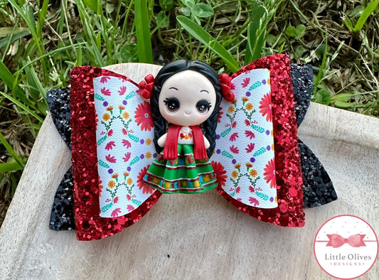 TRADITIONAL MEXICAN RED GIRL CLAY BOW