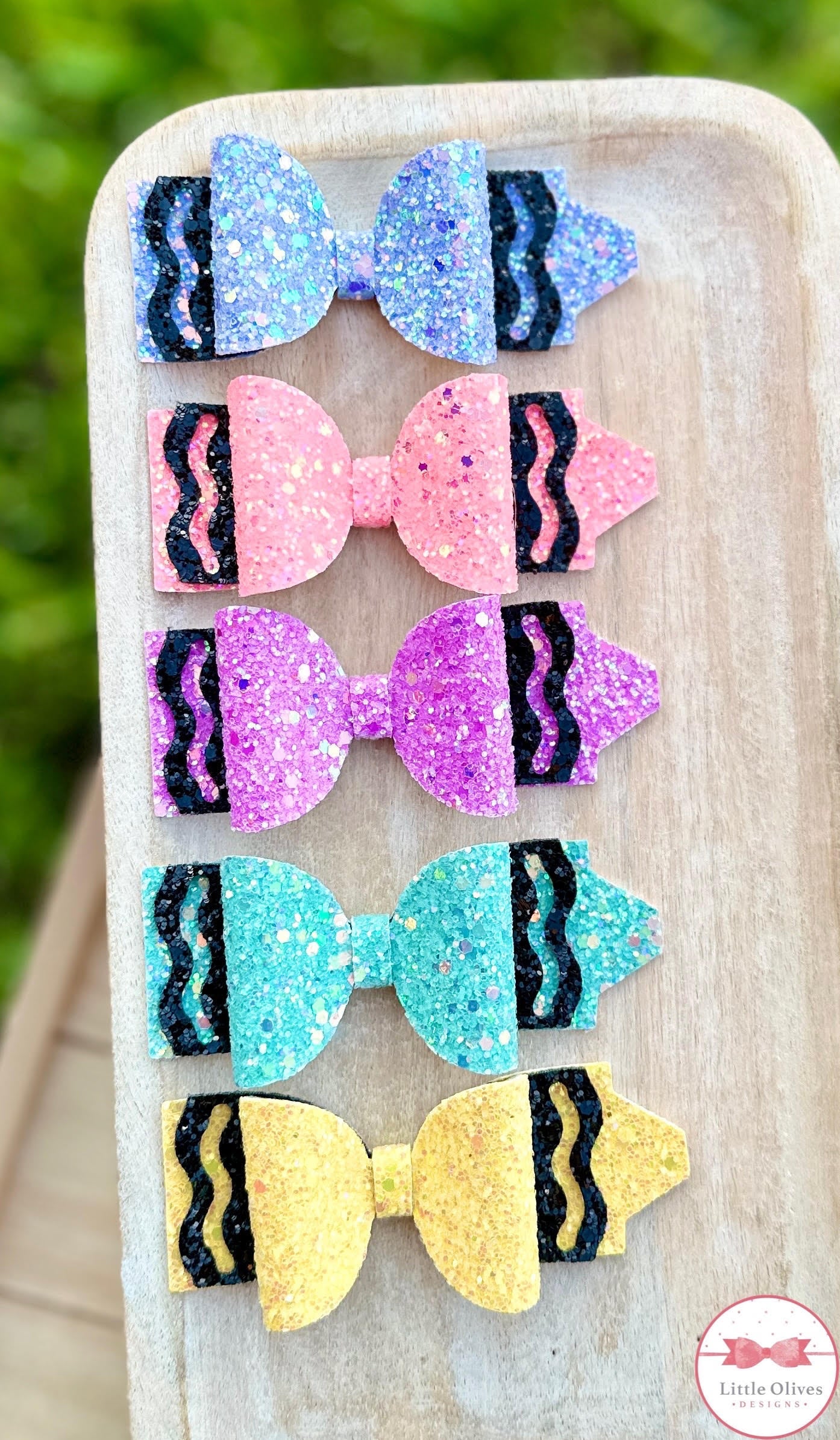 PASTEL CRAYON BOWS