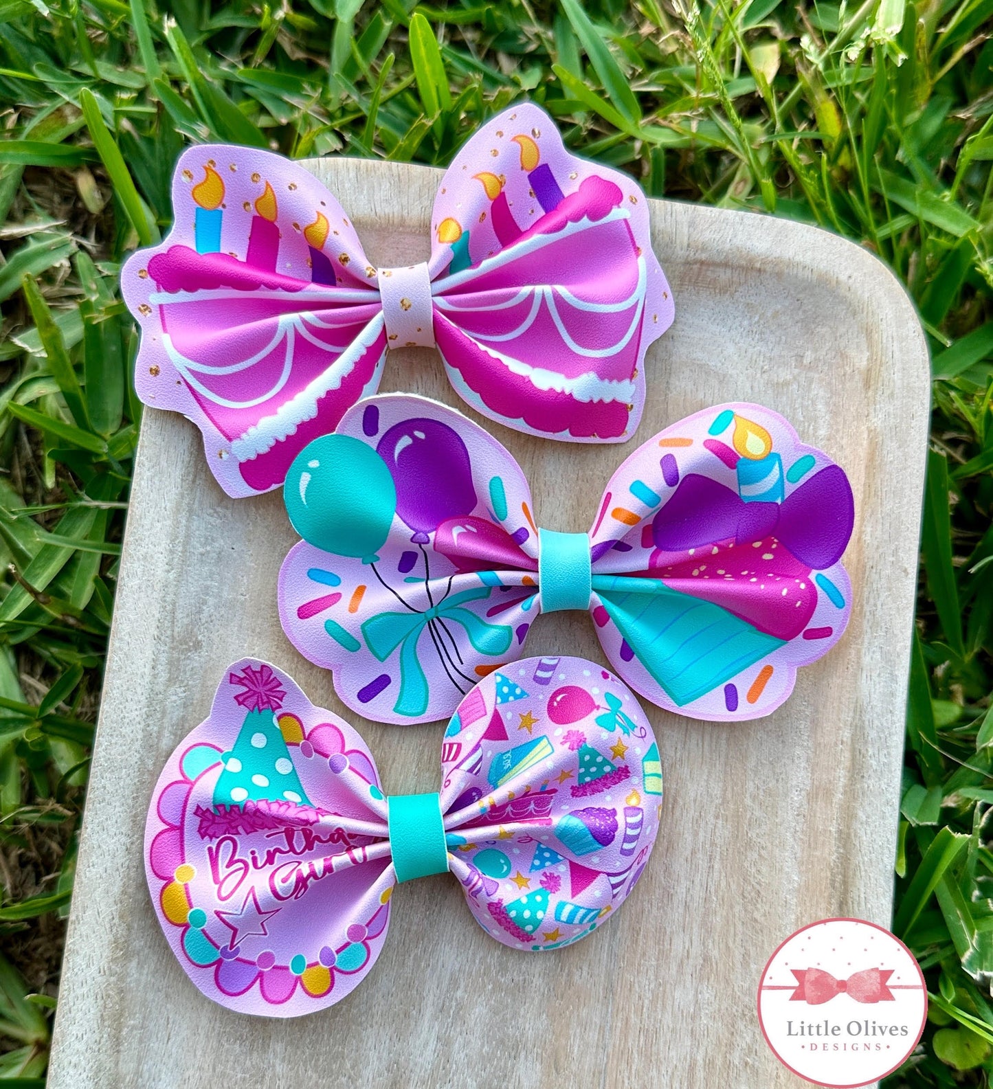 BIRTHDAY PINCH BOWS