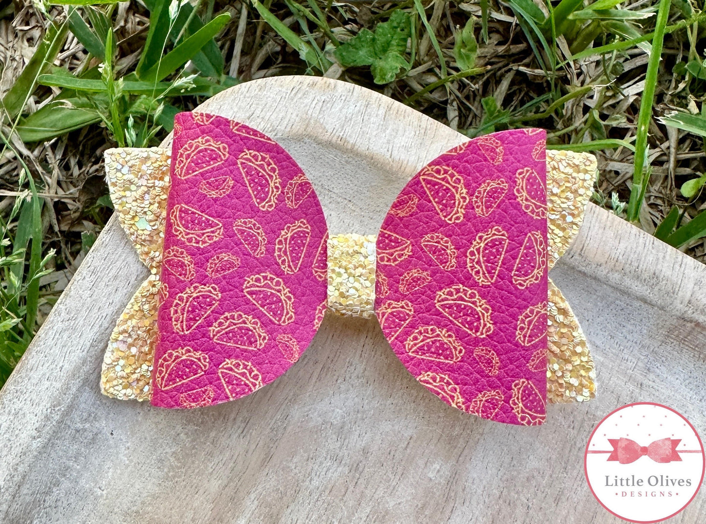 PINK TACOS BOW