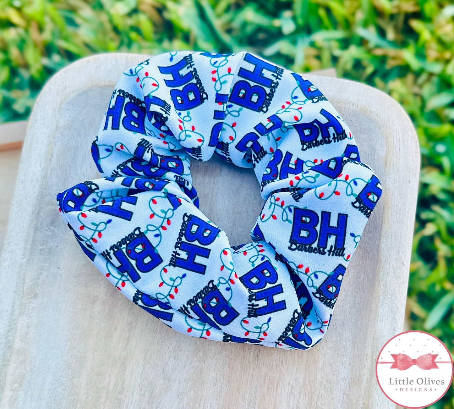 BARBERS HILL HOLIDAY SCRUNCHIE