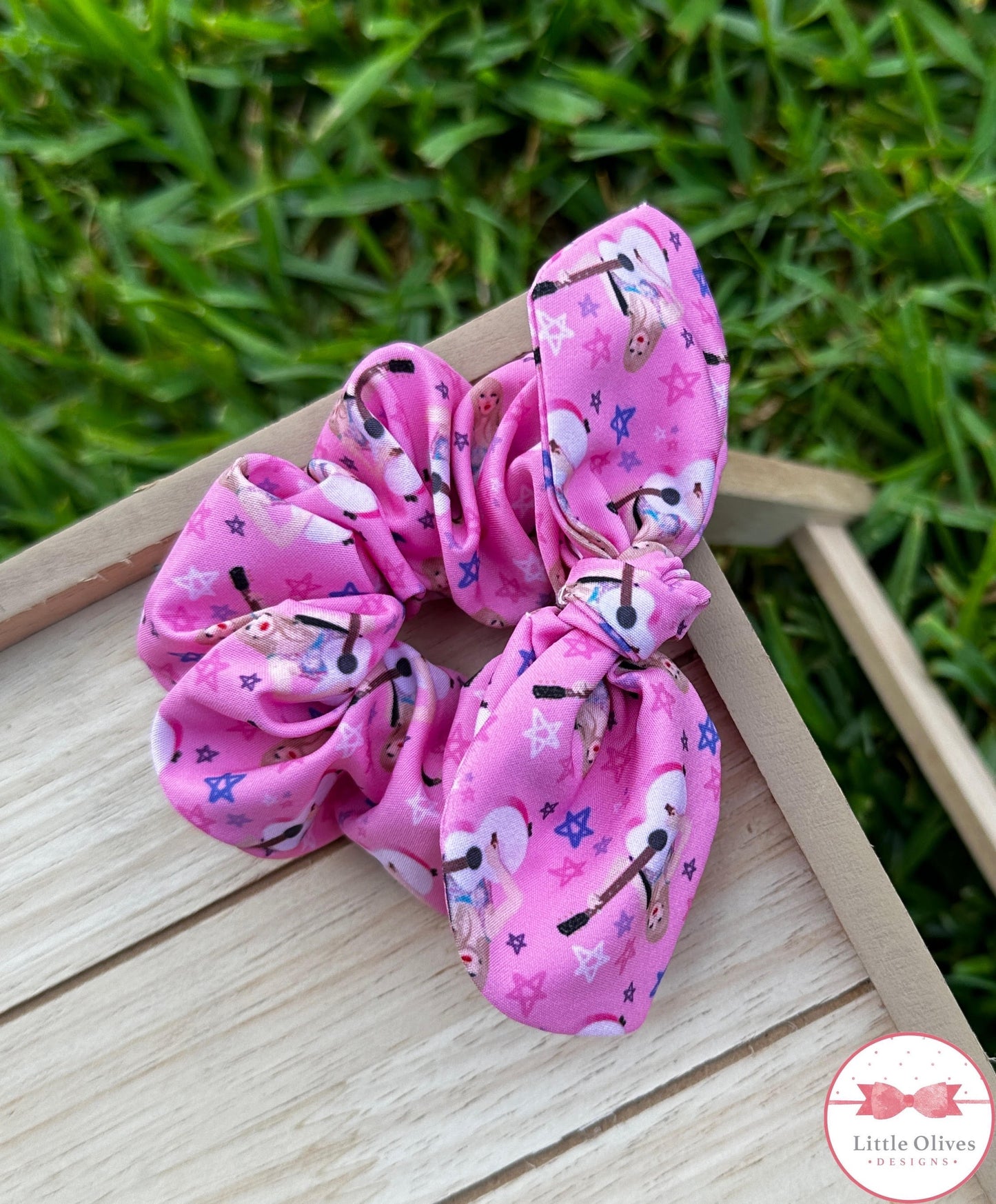 TEAR DROPS SCRUNCHIE