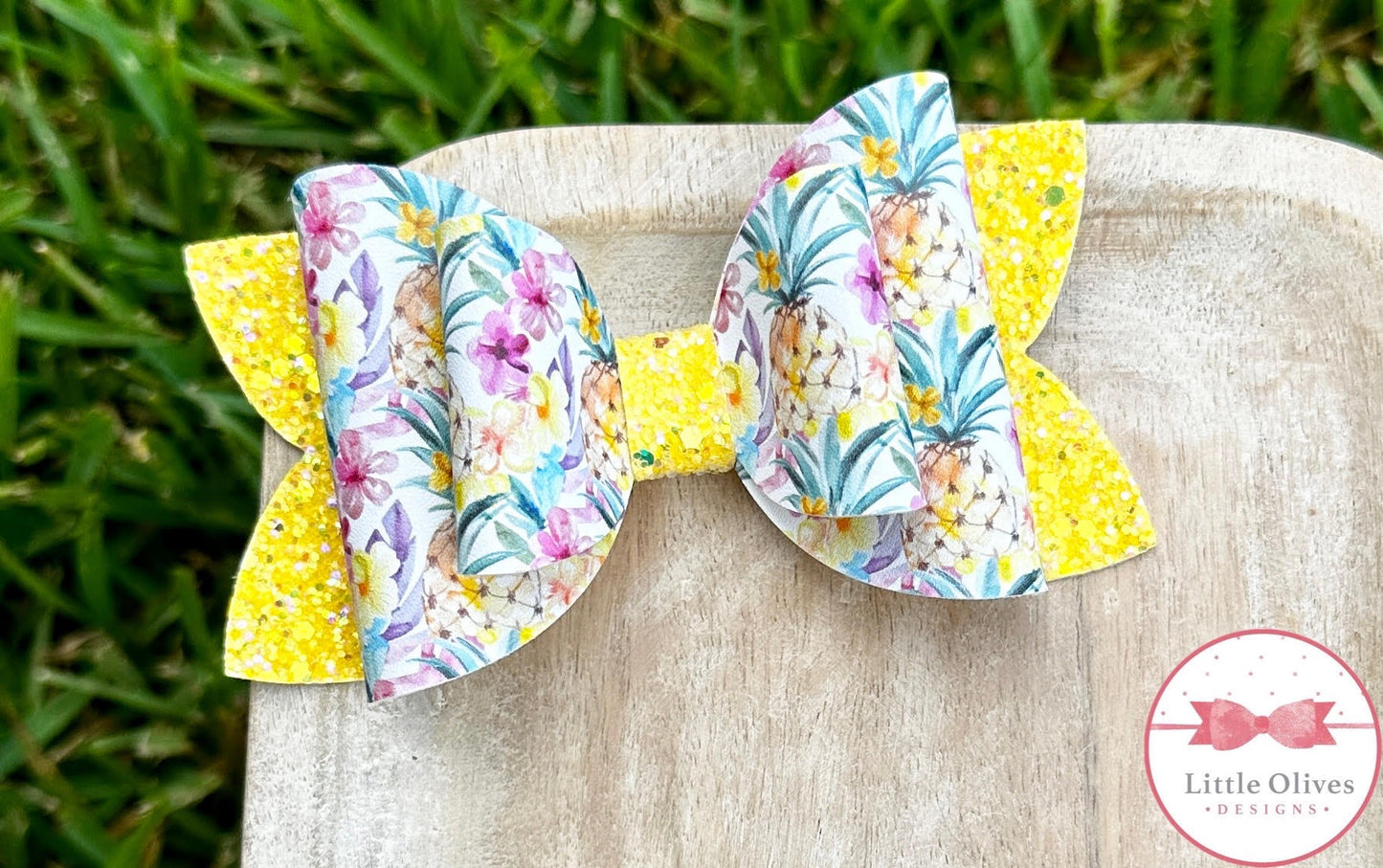 TROPICAL PINEAPPLE BOW