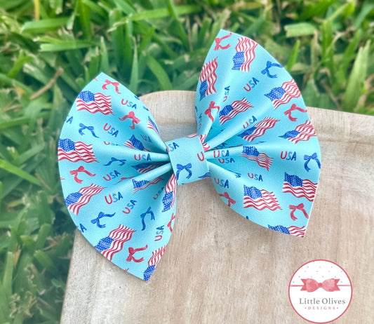 FLAGS & BOWS PINCH BOW