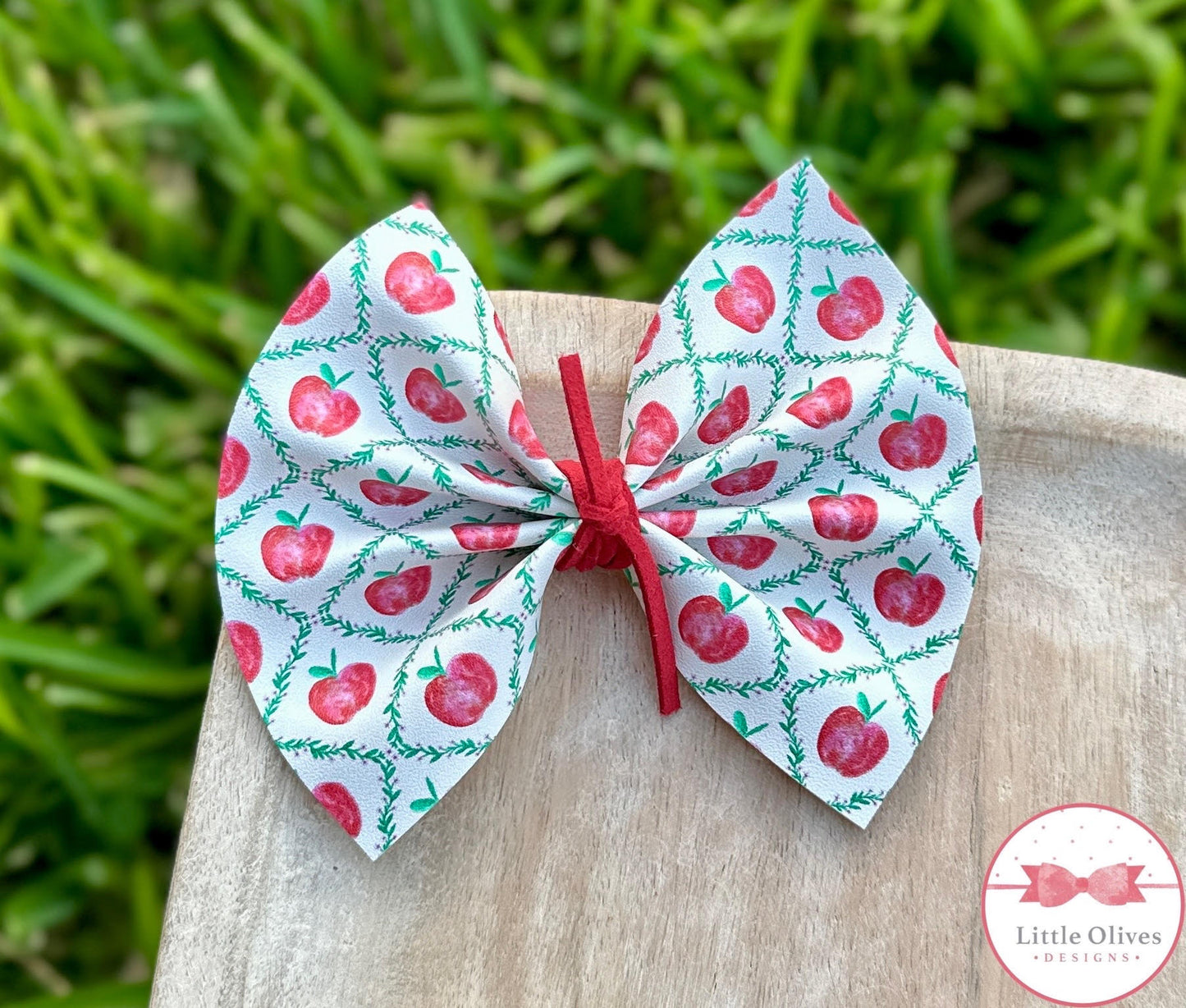 APPLE LATTICE PINCH BOW