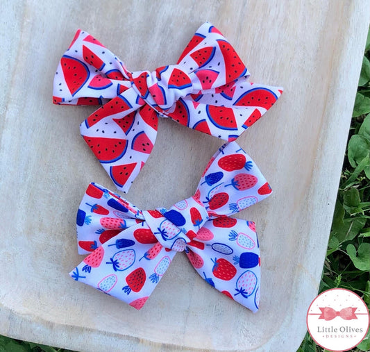 PATRIOTIC FRUIT HAND TIED MINI BOWS