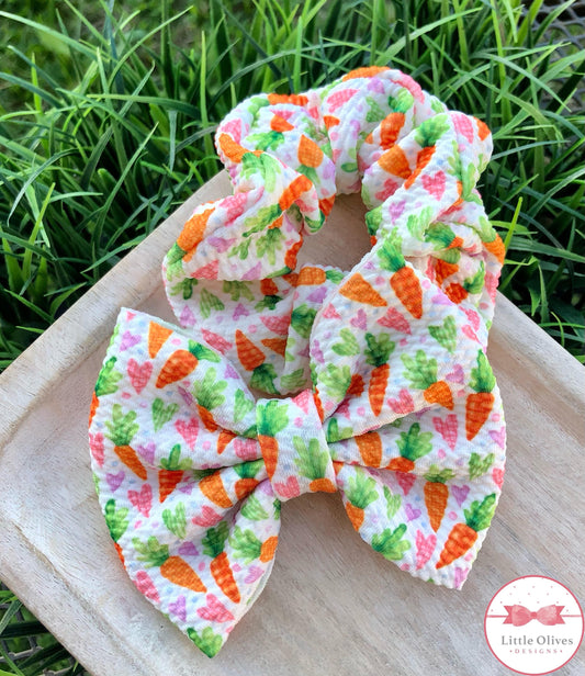 CARROT LOVE SCRUNCHIE OR BOW