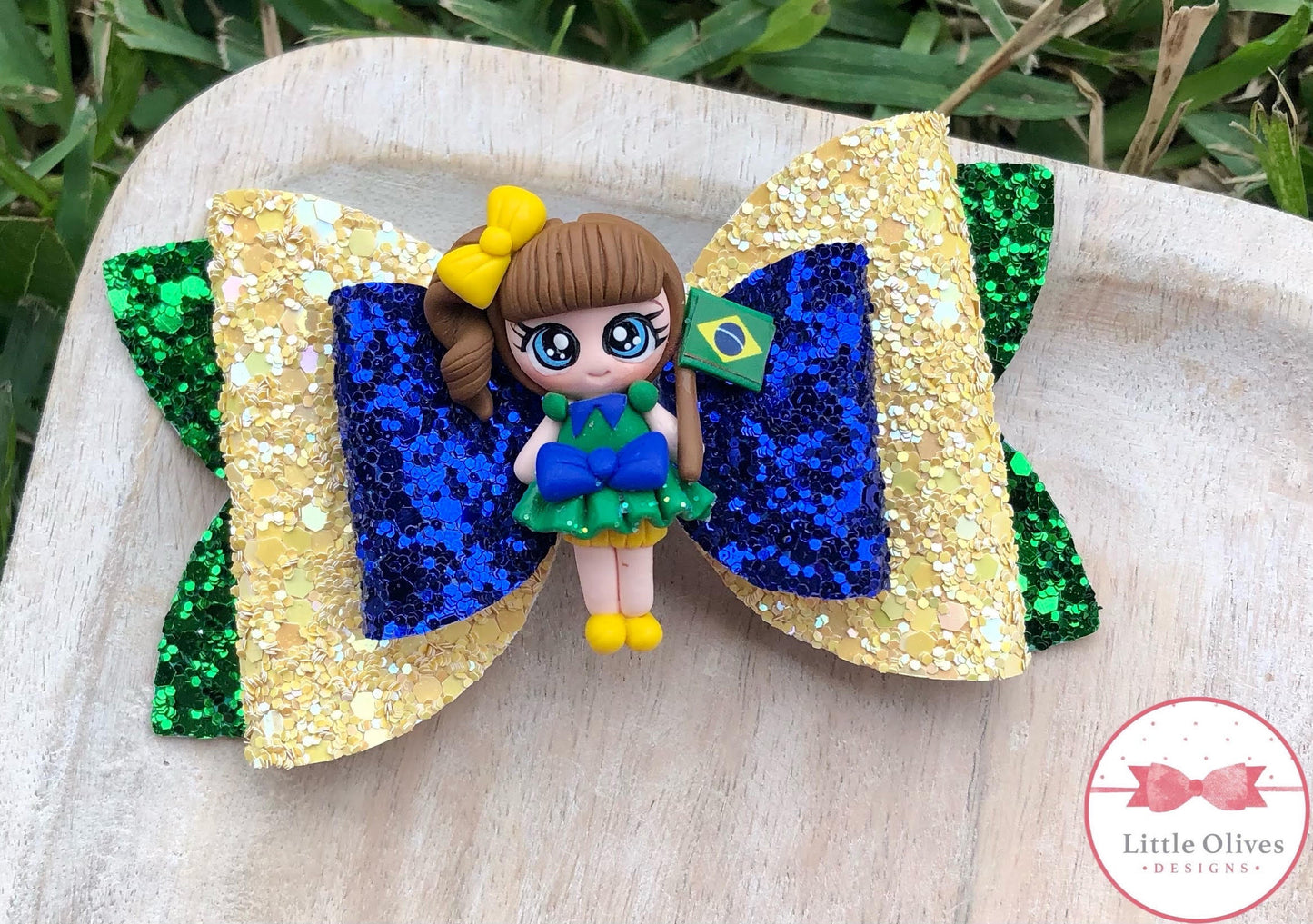 BRAZIL FLAG CLAY BOW