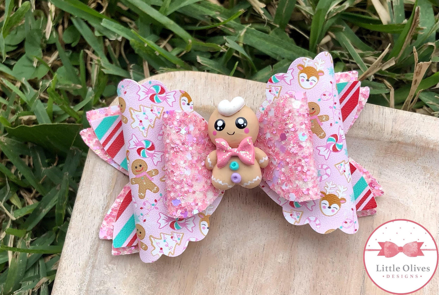 PINK GINGERBREAD CLAY BOW