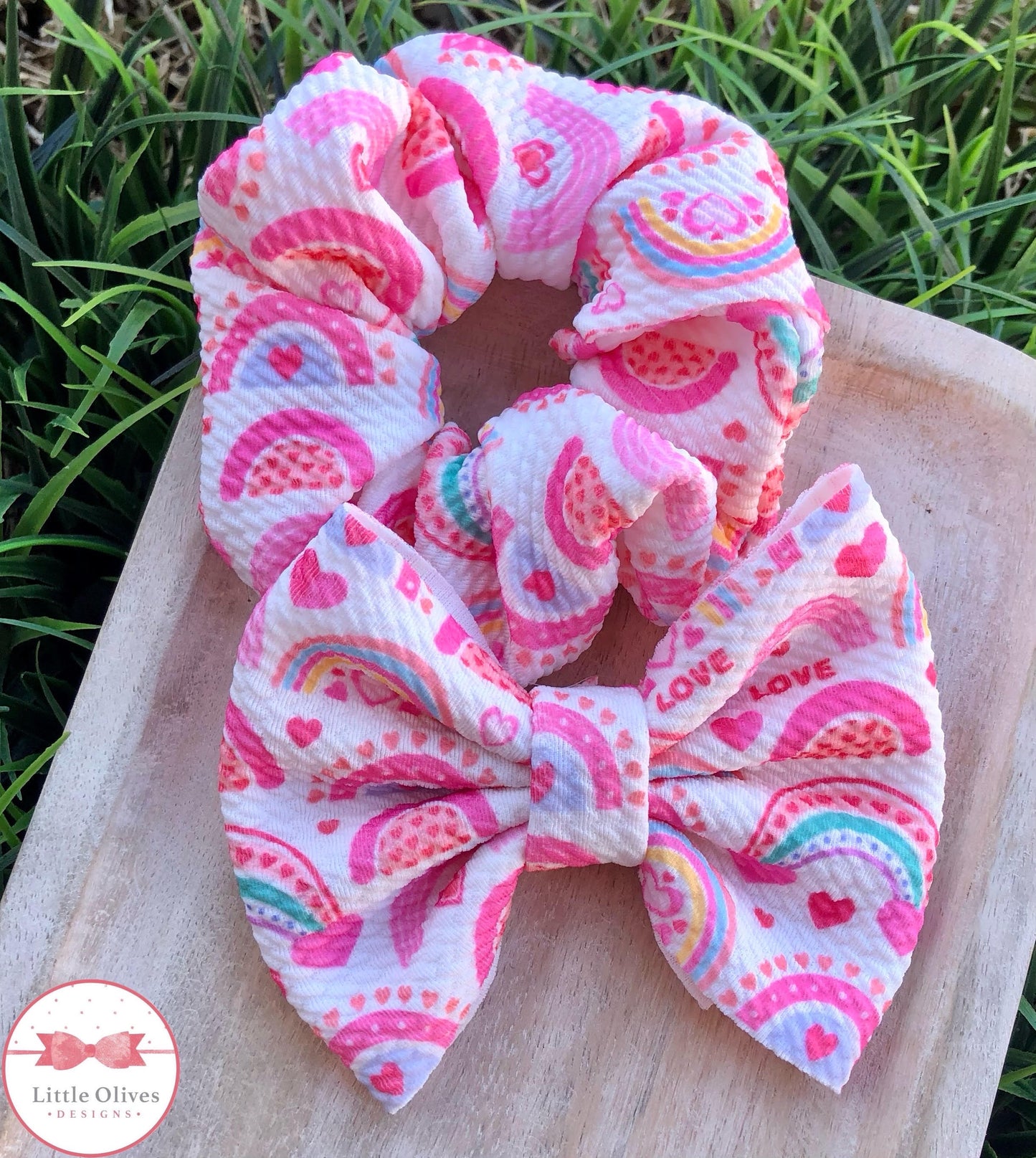 PINK RAINBOWS SCRUNCHIE OR BOW