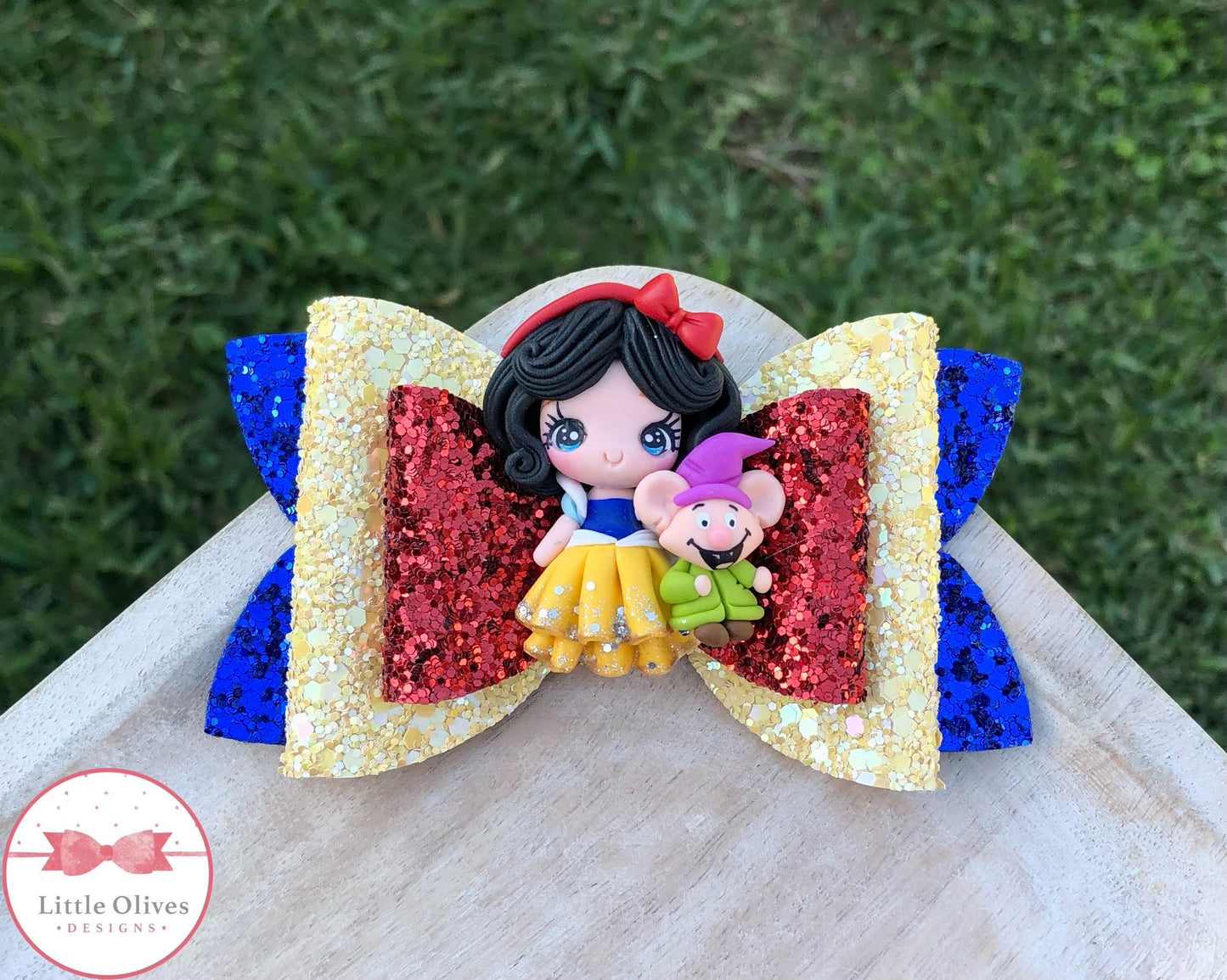 SNOW WHITE CLAY BOW