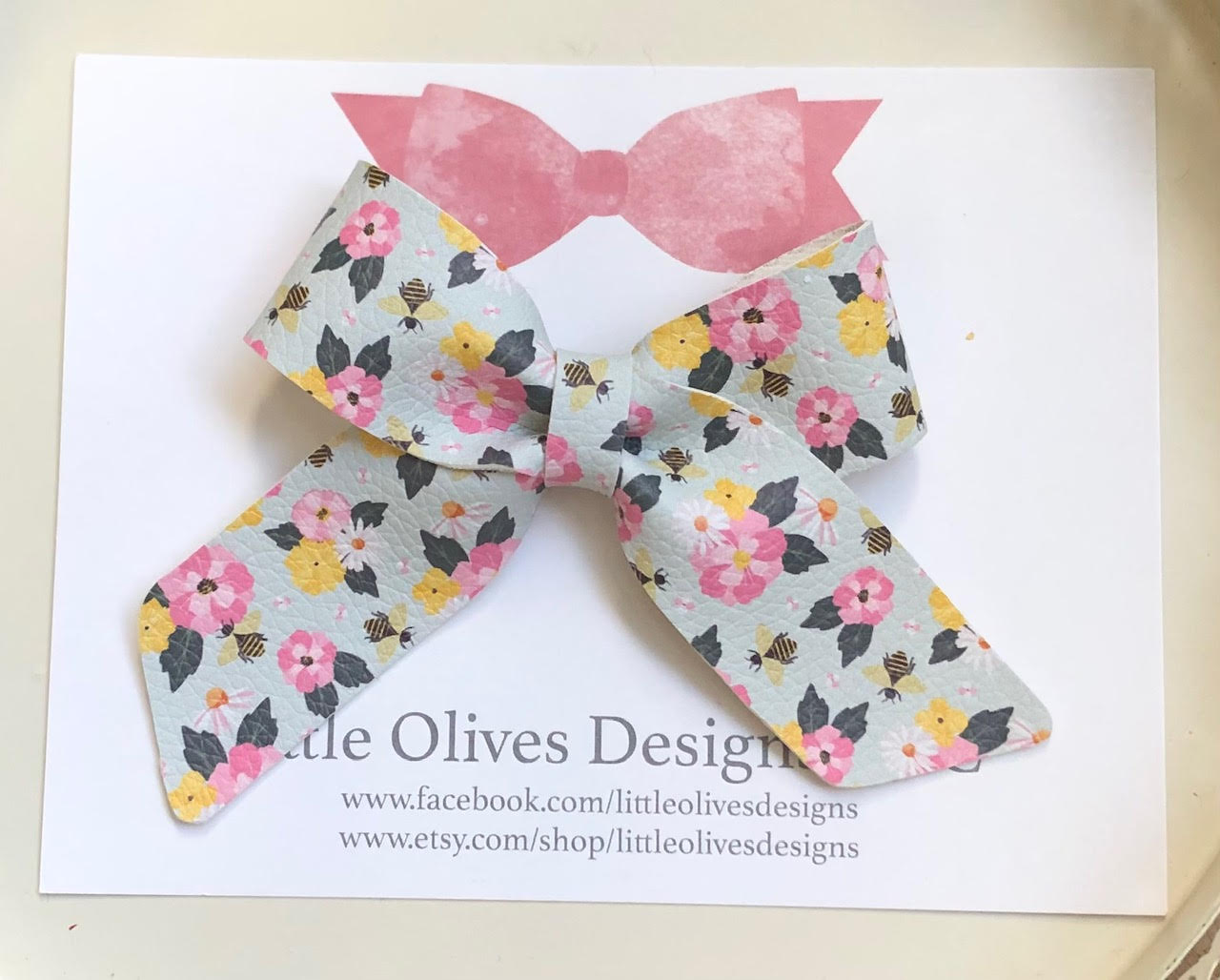 BEES AND BLOOMS ELLIOTT BOW