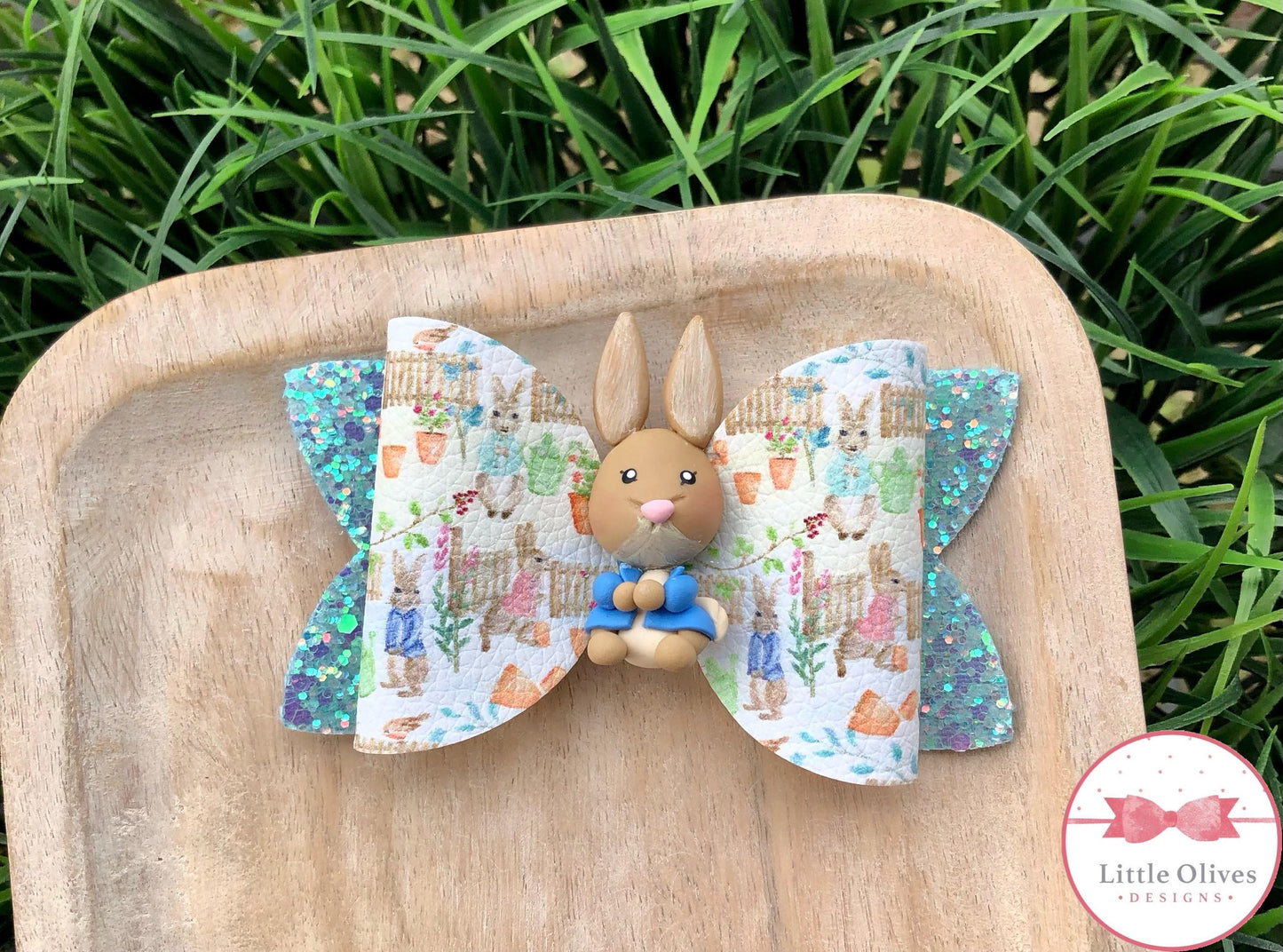 BLUE RABBIT CLAY BOW