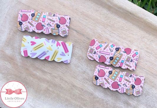 SCHOOL BUS SCALLOPED SNAP CLIP SET