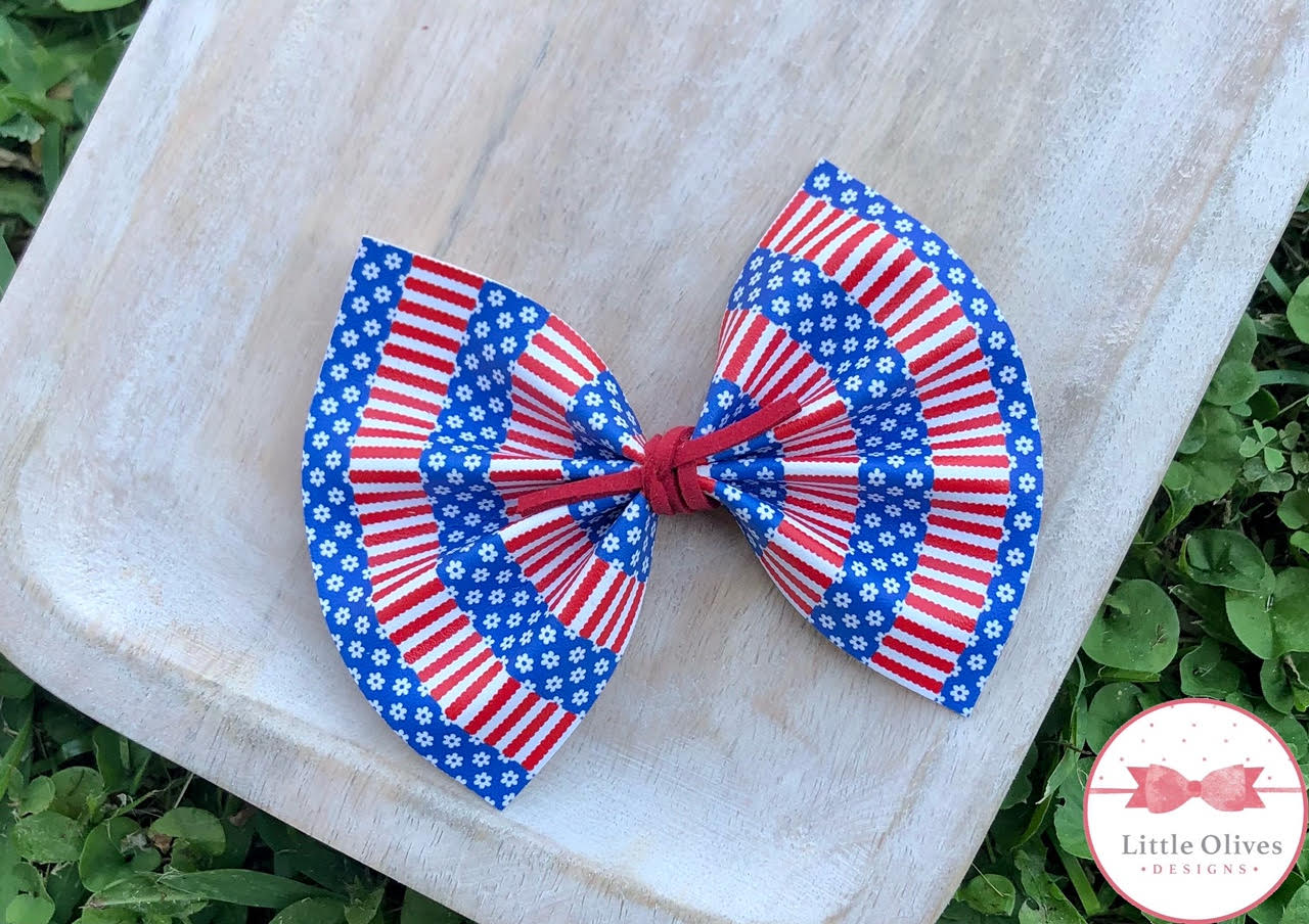 DAISIES & STRIPES PINCH BOW