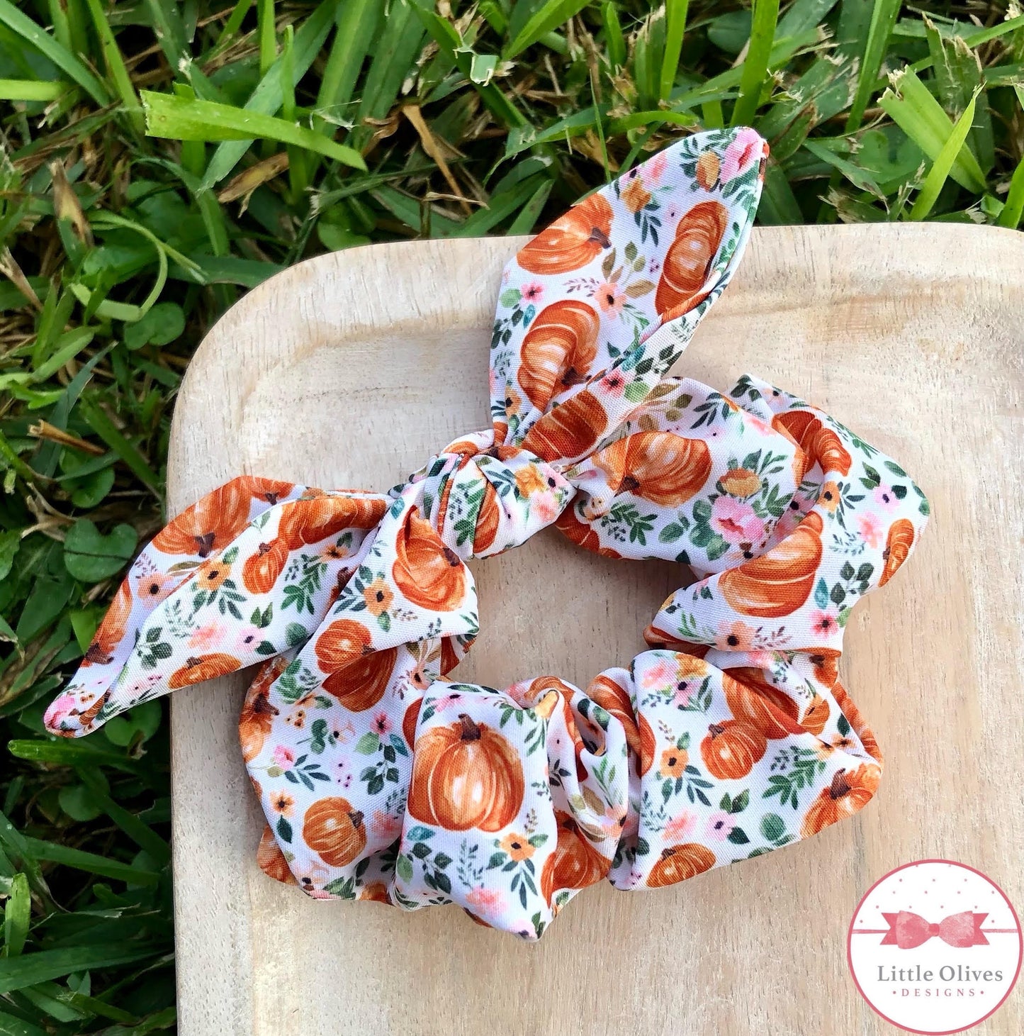 FALL PUMPKINS BOW SCRUNCHIE