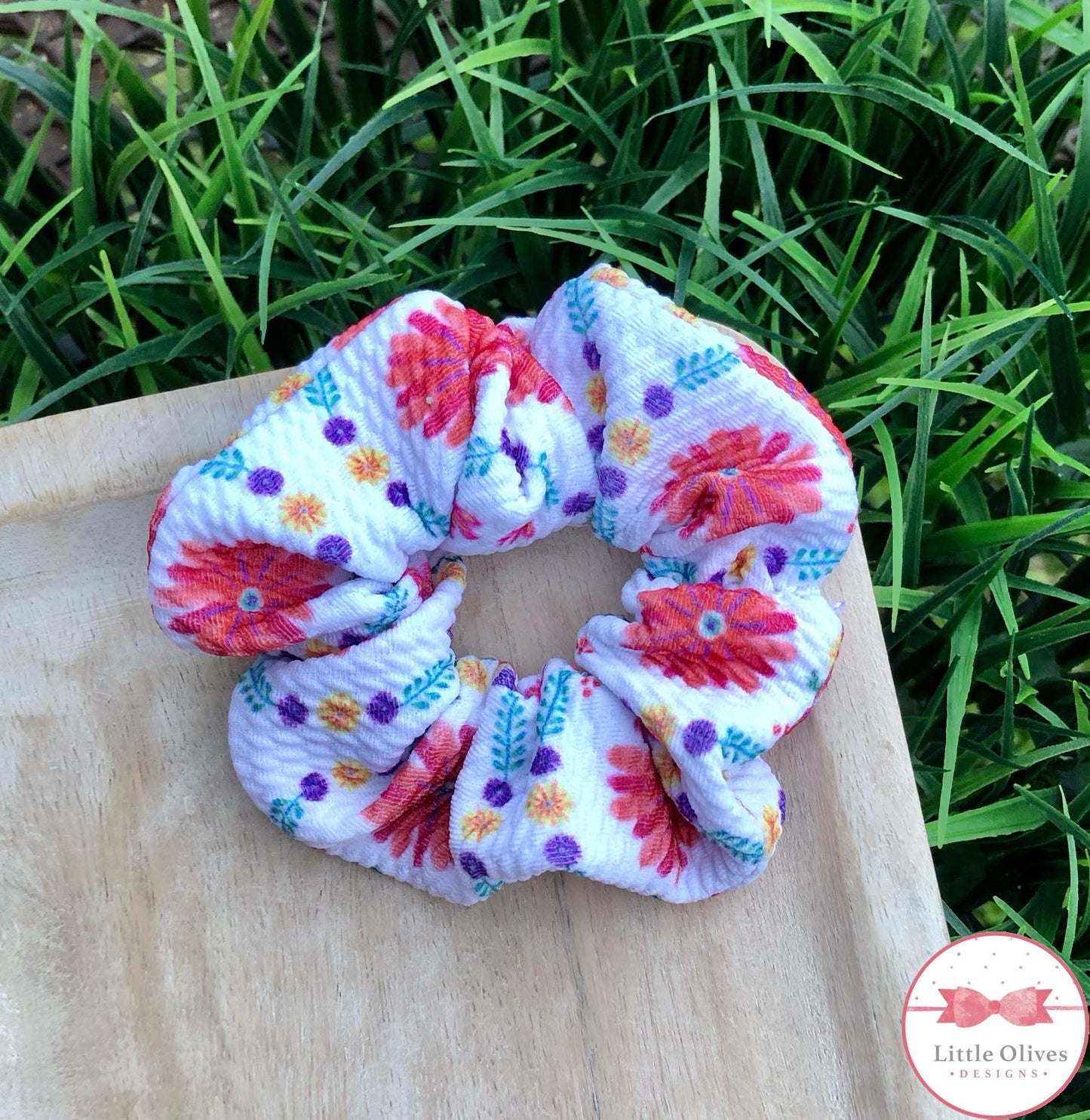 FIESTA FLORAL SCRUNCHIE