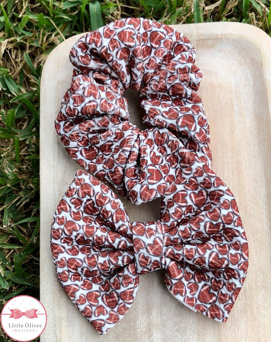 FOOTBALL HEARTS SCRUNCHIE AND BOW