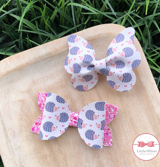 HEDGEHOG LOVE BOW