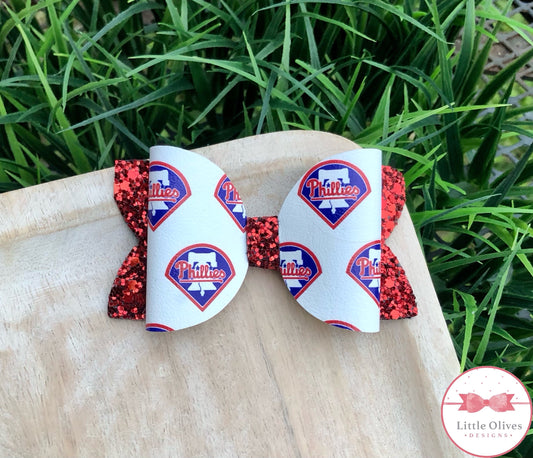 PHILLIES BOW