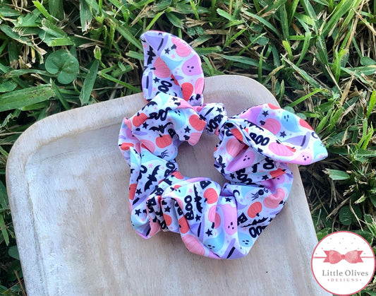 PASTEL BOO BOW SCRUNCHIE