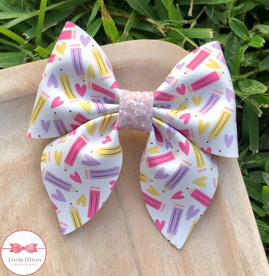 PASTEL PENCILS SAILOR BOW